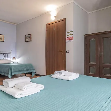 3t - Affitti Brevi Italia 게스트하우스 3*