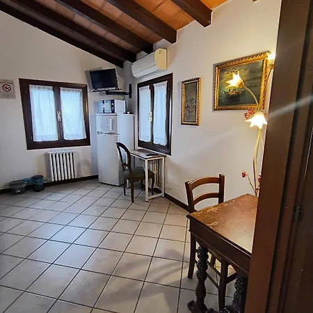 3t - Affitti Brevi Italia Vendégház Modena